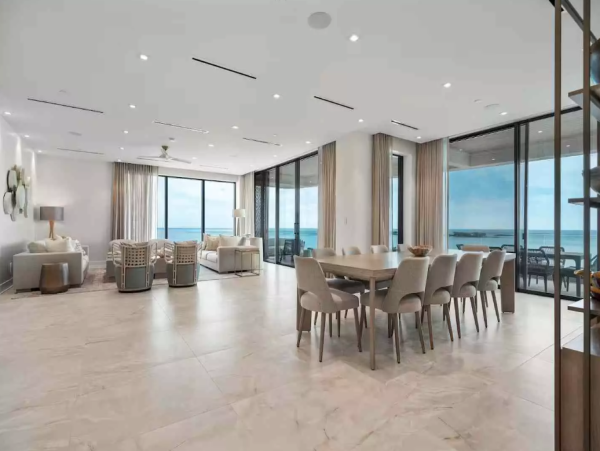 Luxury Beachfront Retreat in Nassau - Exclusive Vacation Rental